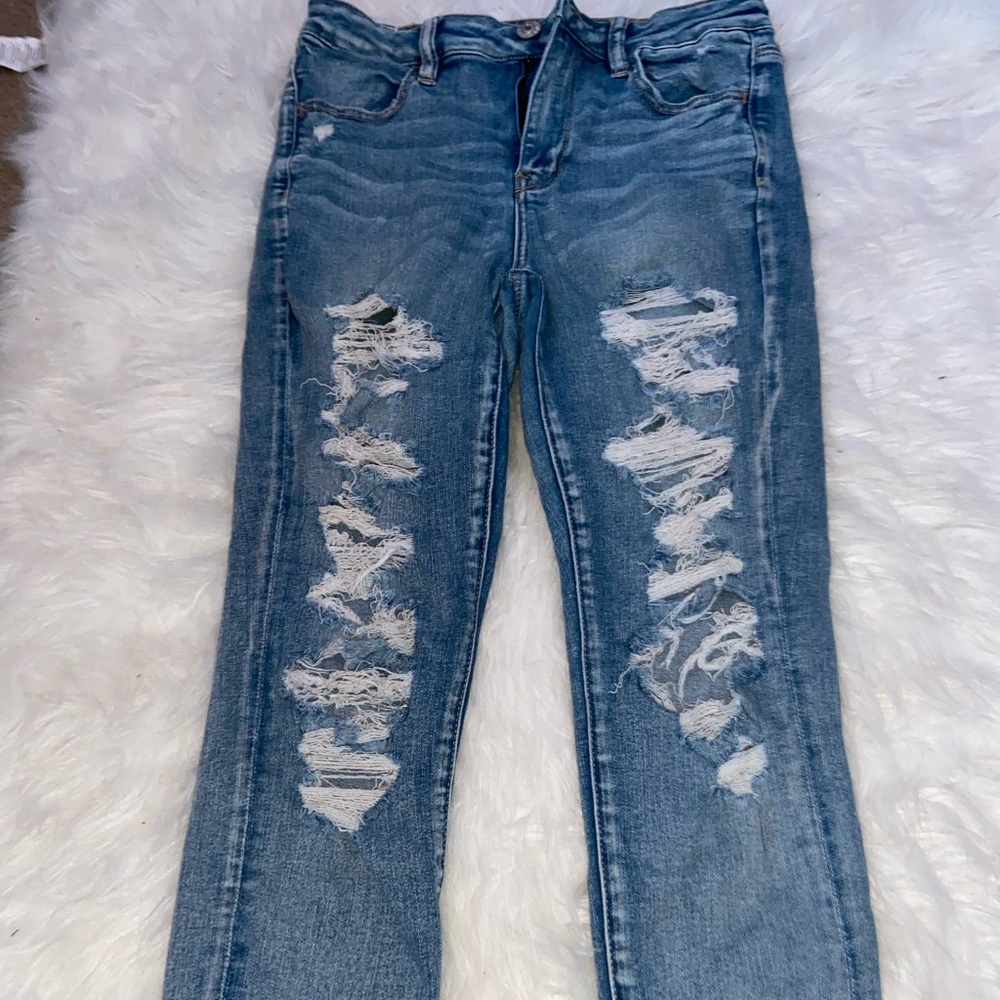 american eagle light wash ripped jeans